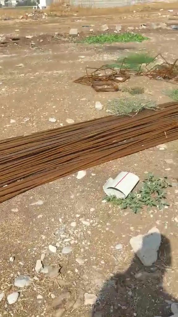 للبيع • قريباً ٢ طن • مع باقي القطع