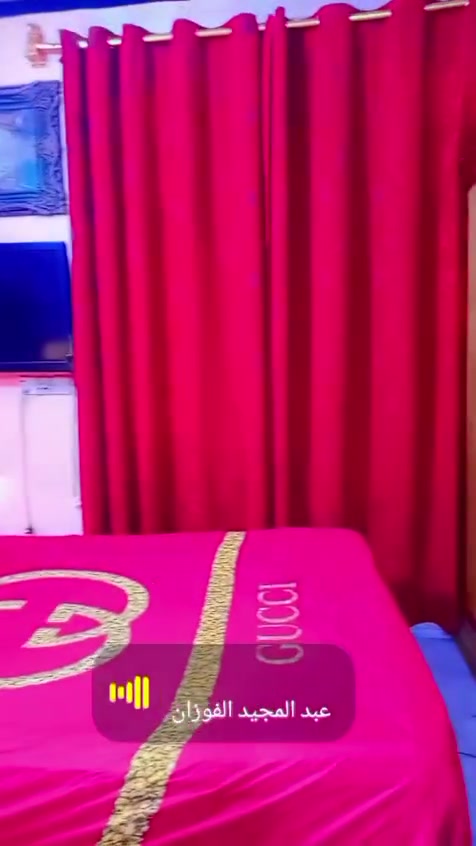 السلام عليكم غرفه البيع سعر٣٠٠ وبيه مجال المكان بغداد الدوره التواصل
***********
