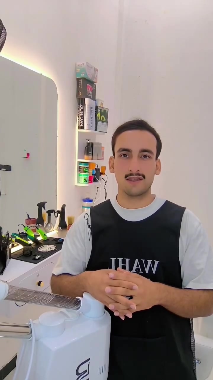 مقص • عناية بالرجل • صالون تجميل