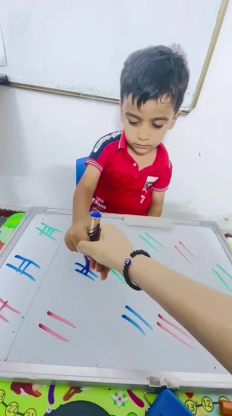 🌸✨ روضتنا بانتظار أحلى الأطفال
 ✨🌸 دوامنا  صباحي ومسائي♥️🤹
 
نفتح أبوابنا لاستقبال أطفالكم بكل حب واهتمام ❤️
نقدم لأطفالنا: 🌈 تعليم ممتع بأسلوب محبب
🎨 نشاطات تنمي مهارات الطفل
👩‍🏫 كادر تربوي يهتم بكل طفل
🧩 قسم خاص الاطفال ظطرابات النطق بطيء التعلم وتأهيل النطق وتنمية المهارات
لأن كل طفل له قدراته الخاصة… نهتم به ونساعده يتطور بخطوات جميلة 🌷 صفوف مجهزه بل تبريد 
📍بيئة آمنة وقريبة منكم
 يوجد خطوط مكيفه تبريد كافه المناطق مع كل خط مس مسؤوله عن تسليم الطفل واستلامه الأمان الطفل 

📞 للاستفسار والتسجيل تواصلوا معنا واتساب 

***********

أطفالكم أمانة… واهتمامنا بهم رسالتنا ❤️ تقاطع  بانزين خانه داخل مقابيل شقق الحبيبيه منطقه نواب 🏩 
متوفره خطوط تبريد الئ كافة مناطق الرصافه مع مس مسؤوله عن تسليم الطفل واستلامه 🧕
