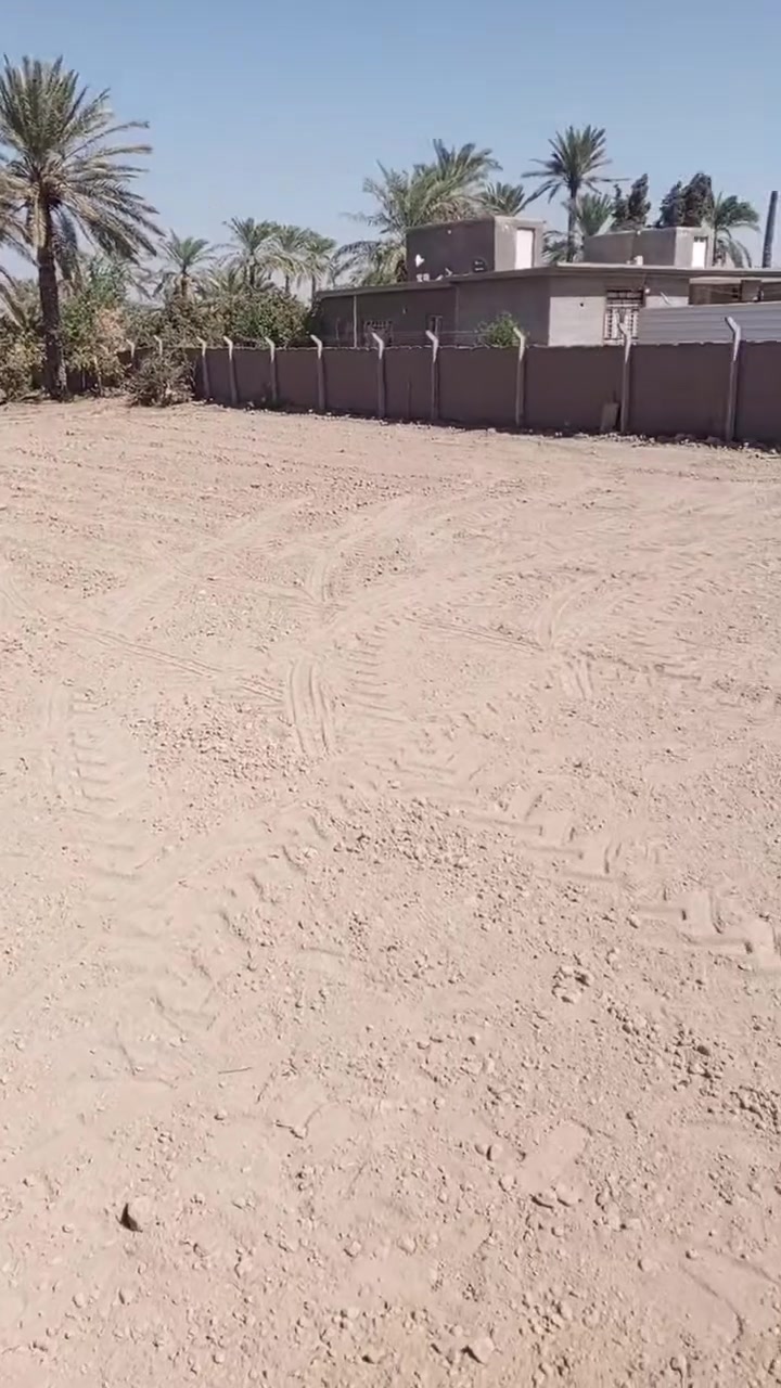 شاطئ التاجي • ١٧٥٠م • ملك باسمي