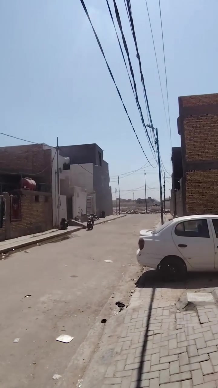 السلام عليكم
بيت طابقين كونكريت
المساحه 125م
الموقع : حي الزهراء خلف المركز الصحي قرب الساحه
قريب على شارع لاكاديميه
مطلوب إسكان 13 مليون
المطلوب باليد ١٣٥ مليون
الهاتف :***********
