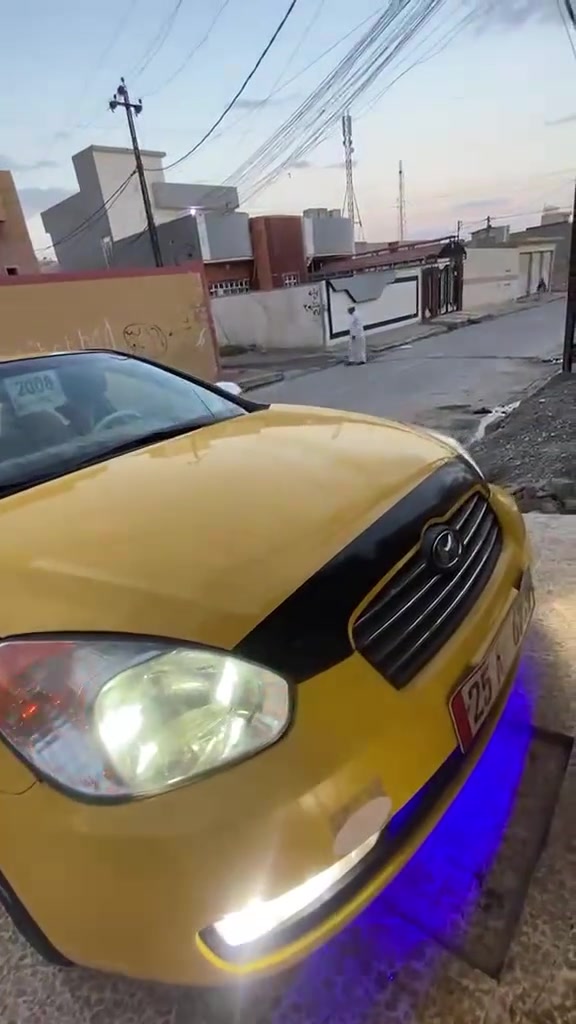 اكسنت موديل 2007وارد خليجي سنويه 2031هزه جديده استيرن كهرب تحكمات استيرن  شاشه بيه بسمي شرط التحويل هياه غرامت امصفره ***********  بيها مجال80

نص مكتوب في الصور:
- ٢+