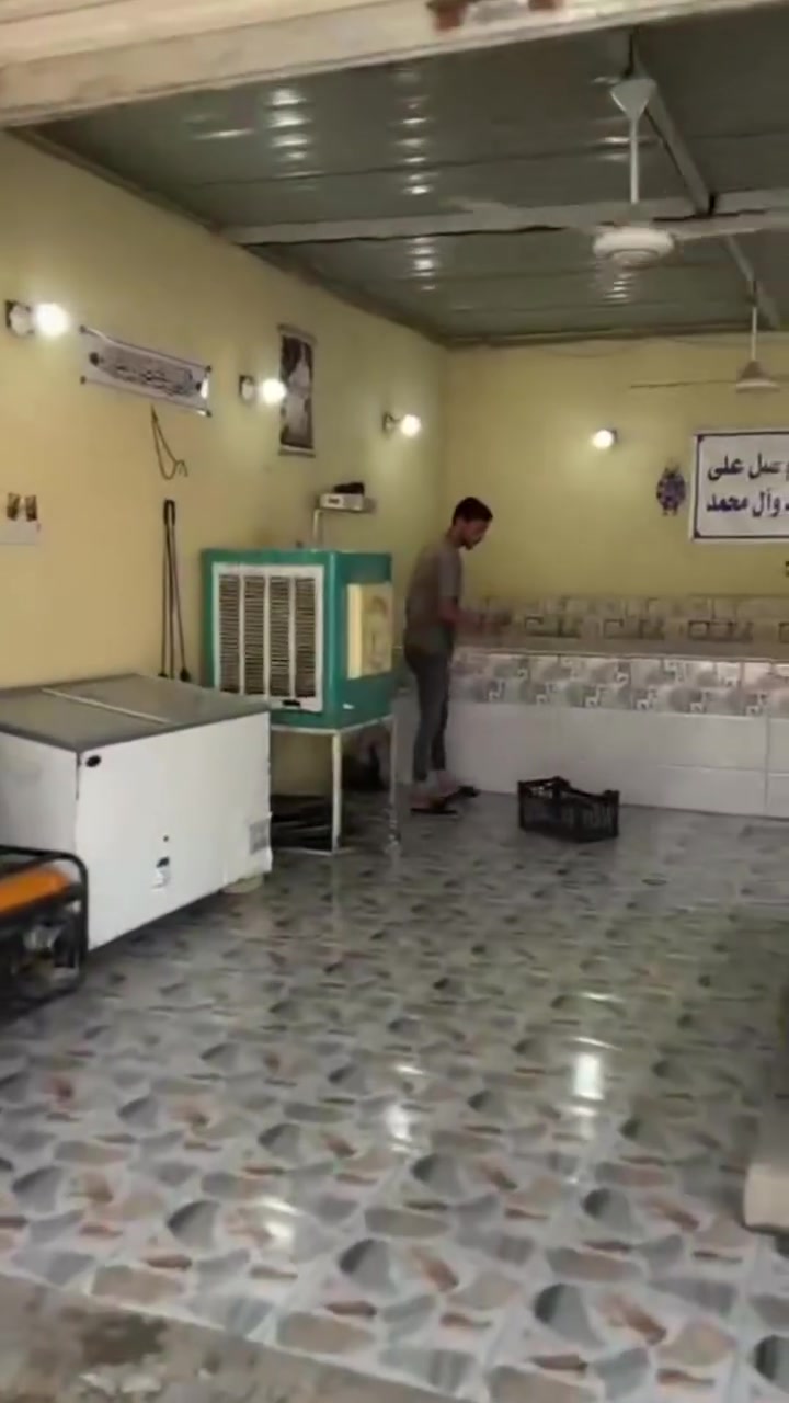 يالله أسماك أبو الجود
يتوفر دجاج حي و مقطع جميع الحجام🪿
يتوفر سمج جميع الوزان وأنسب لأسعار 🐠
يتوفر شوي السماك عل فحم 🔥
يتوفر خدمه توصيل مجاني رقم الحجز *********** 
مكانه المهندسين مقابيل جامع الجوادين
هلان وسهلان❤
