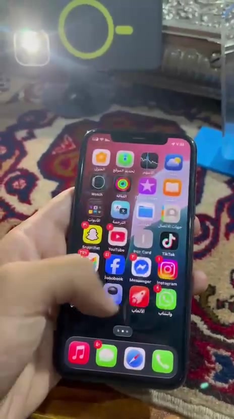 السلام عليكم ايفون 11 برو البطاريه 73 مساحه 64 الجهاز ممفتوح ونضيف فقط الفيس ايدي متوقف بسبب التحديث السعر 225 للتواصل***********
