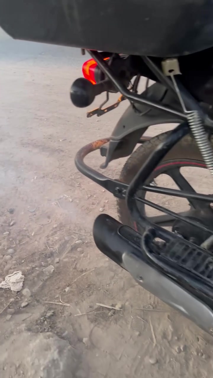 السلام عليكم مكينه مال دايون 150cc مكينه كايمه محتاجه تجفيت أبيعها هيج 150 الف مكينه شغاله وناعمه الي يريده يراسل واتساب او يتصل ***********
