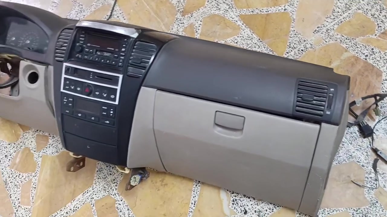 سلام عليكم من رخصت الكروب دشبول سورنتو ***********
