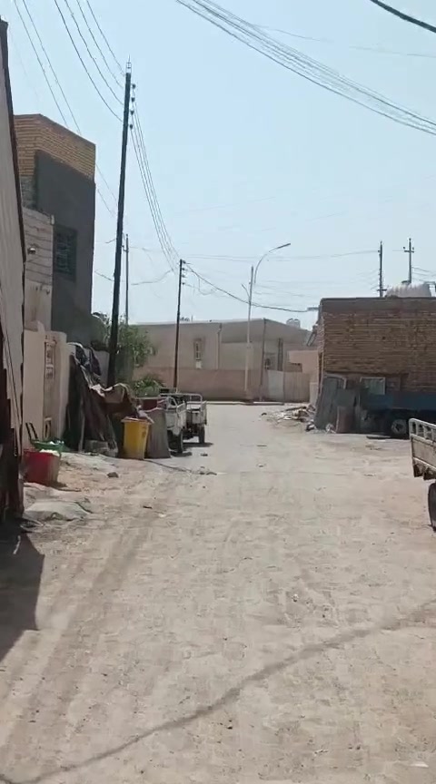 بيت سعر مناسب مستعجل عليه زراعي بي وصل تطويب يبعد ٣ ابيوت عن التبليط ومدرسة زنوبيا (في الزديناويه ) المساحه( ١٨٠ متر)(غرفتين + صاله  + مطبخ +حمام داخلي + ديوانيه +صحيات خارجيه) الرقم ***********
