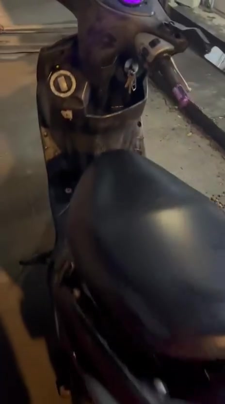 سلام عليكم سكنس فحل قلق نفخ كابريتر بلادي دراجه بلاديه منطول اي نقص مابيها غير الكابريتر تعبان شويه بيها خليه إماميه سعر الدراجه 650الي بخاطر يتصل ***********
