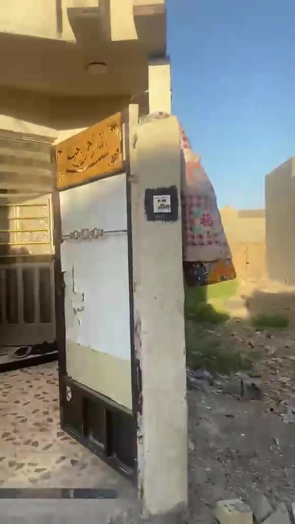 السلام عليك دار البيع كرغوليه بدايت شارع الملح المساحة 100 متر 5 الواجهة ونزال 20  السعر 35 رقم الهاتف واتساب ***********

