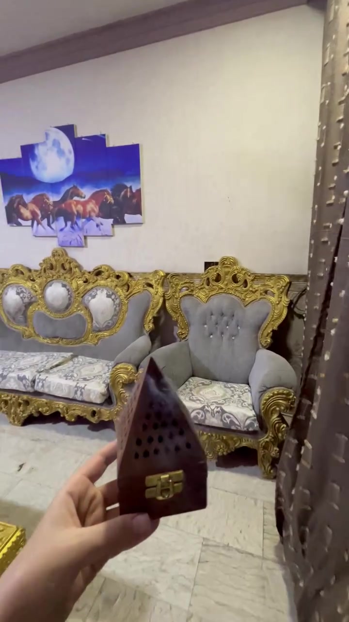 تخم للبيع مع الطبلات 500 وبي مجال بسيط 
نقص وجه مقعد فقط مثل ماموجود بلفديو 
مكان بغداد المشتل توصيل ماعدنا

