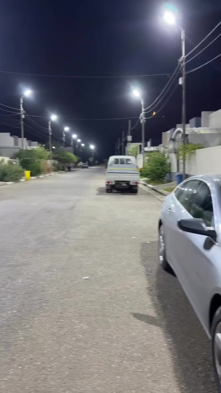 دار للبيع في مجمع غدير كربلاء السكني
مساحه الدار 153 متر مربع 
جاهز الدار وغير مطلوب باسمي 
مقابل حديقه 
للاستفسار 
***********

