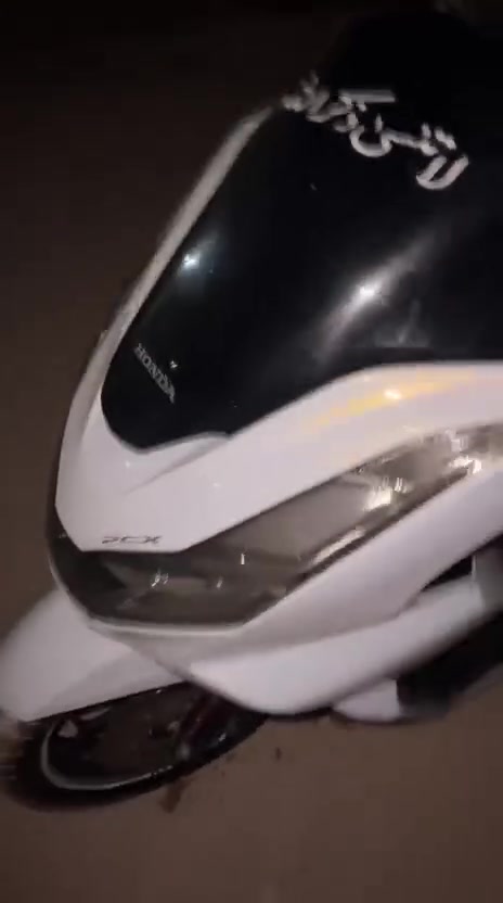 السلام عليكم دراجه الجيل الرابع السعر مليونين ونص بيها مجال هاذا رقمي دراجه نضيفه مامفوتح برغي بيها ***********
