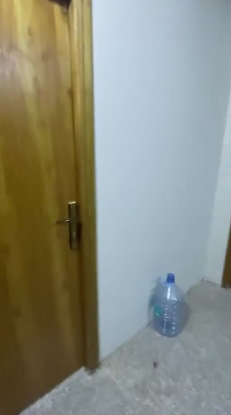 السلام عليكم
يوجد سكن مشترك
بيه سبلت 
غرفه وحده طابق رابع 
جمهوريه شارع المكاتب ع شارع العام قرب صيدليه الوان 
يجاره قفل 250
مكان محترم 
موضف متقاعد عامل
عراقي مصري البناني 
عقارات حيدر القاسم 
***********
