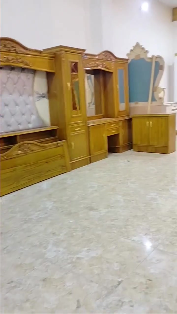 السلام عليكم غرفه مستخدمه عنوان واسط العزيزيه شارع التربيه موجود توصيل جميع المحافظات ***********
