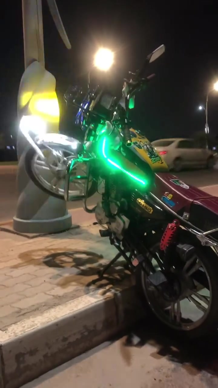 سيفان • ٢٠٢١ • بدون أوراق