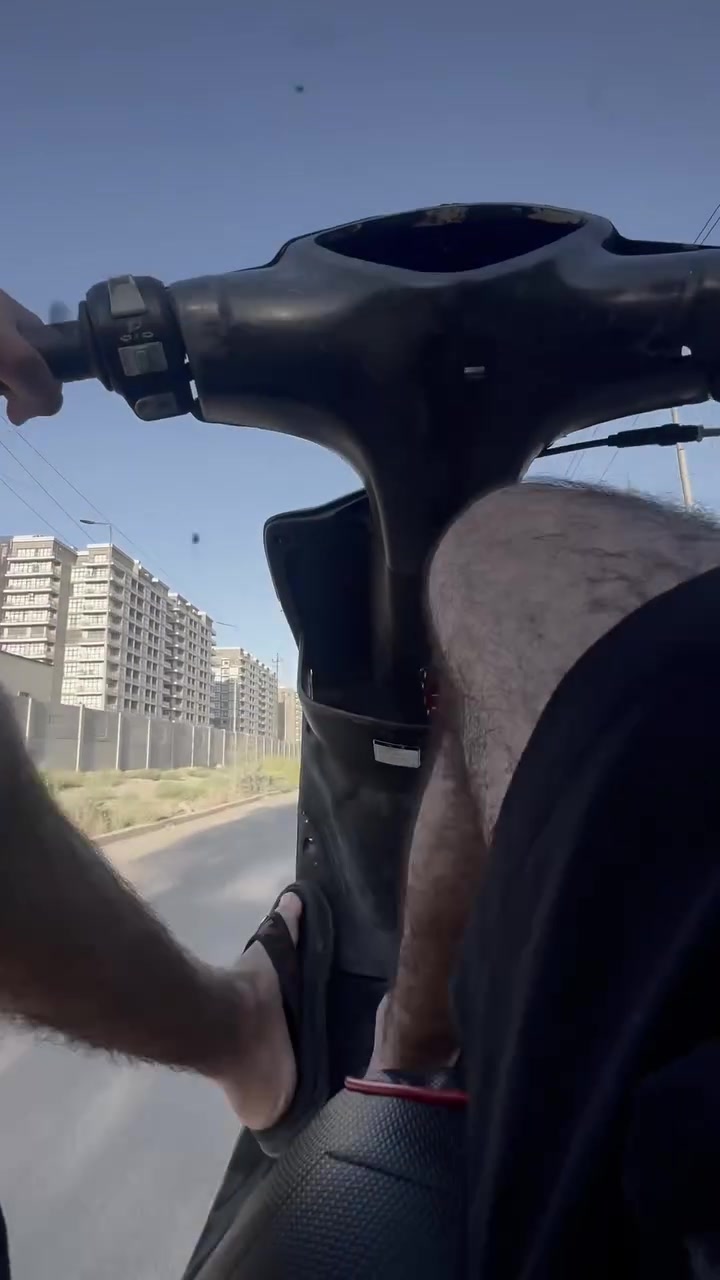 سلام عليكم ماكس عدله مال لعب للبيع دراجه تعمير جديد تخبل ما قاصره تجي وجيب فيتر وياك ب٦٥٠وبيها مجال دراجه حيل حلوه ما قاصره مكاني بغداد حي جهاد 
مو شراي ليجي ويستفسر 
للاتصال ***********

