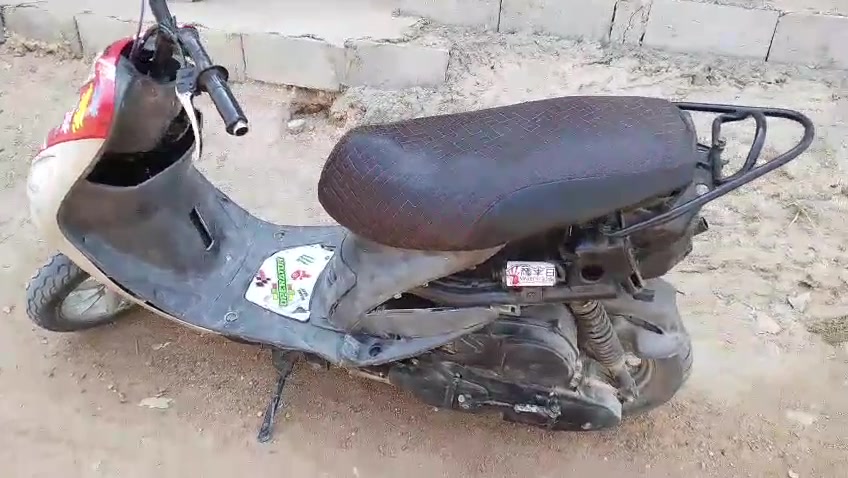 السلام عليكم دراجه ماكس قجمه للبيع السعر 425 وبيها مجال الشراي يجي خاص مكاني البصره كرمة علي  ***********
