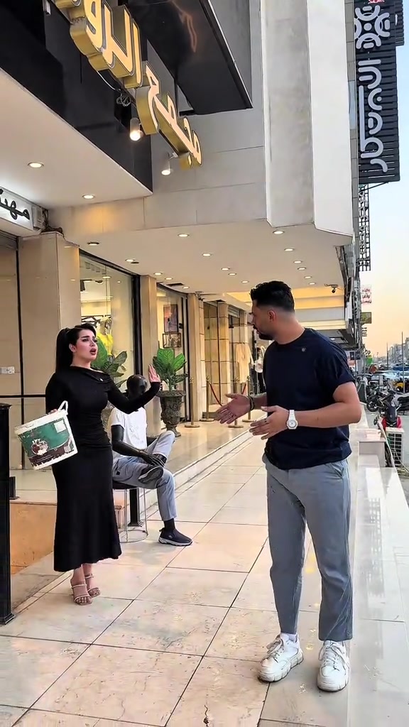 كل الموديلات متوفره داخل افرع الرواد توصيل بغداد والمحافظات 5000 القياسات كلها حتكون متوفره  العنوان مجمع الرواد فرع زيونه بغداد -زيونه - شارع الربيعي - مقابل خطار هاتف: *********** ملاحظة : المجمع مفتوح ٢٤ ساعة طيلة ايام الاسبوع 📍العنوان مجمع الرواد فرع المنصور  بغداد - المنصور - تقاطع الرواد - مقابل مطعم العريش _ عمارة مناحل حيدر الملا _ داخل السرداب  هاتف : *********** ملاحظة : المجمع مفتوح ٢٤ ساعة طيلة ايام الاسبوع  📍العنوان فرع الموصل‌‎ الموصل -حي الزهور- قرب كولدن مول ***********⁩⁩ ملاحظة : المجمع مفتوح ٢٤ ساعة طيلة ايام الاسبوع

