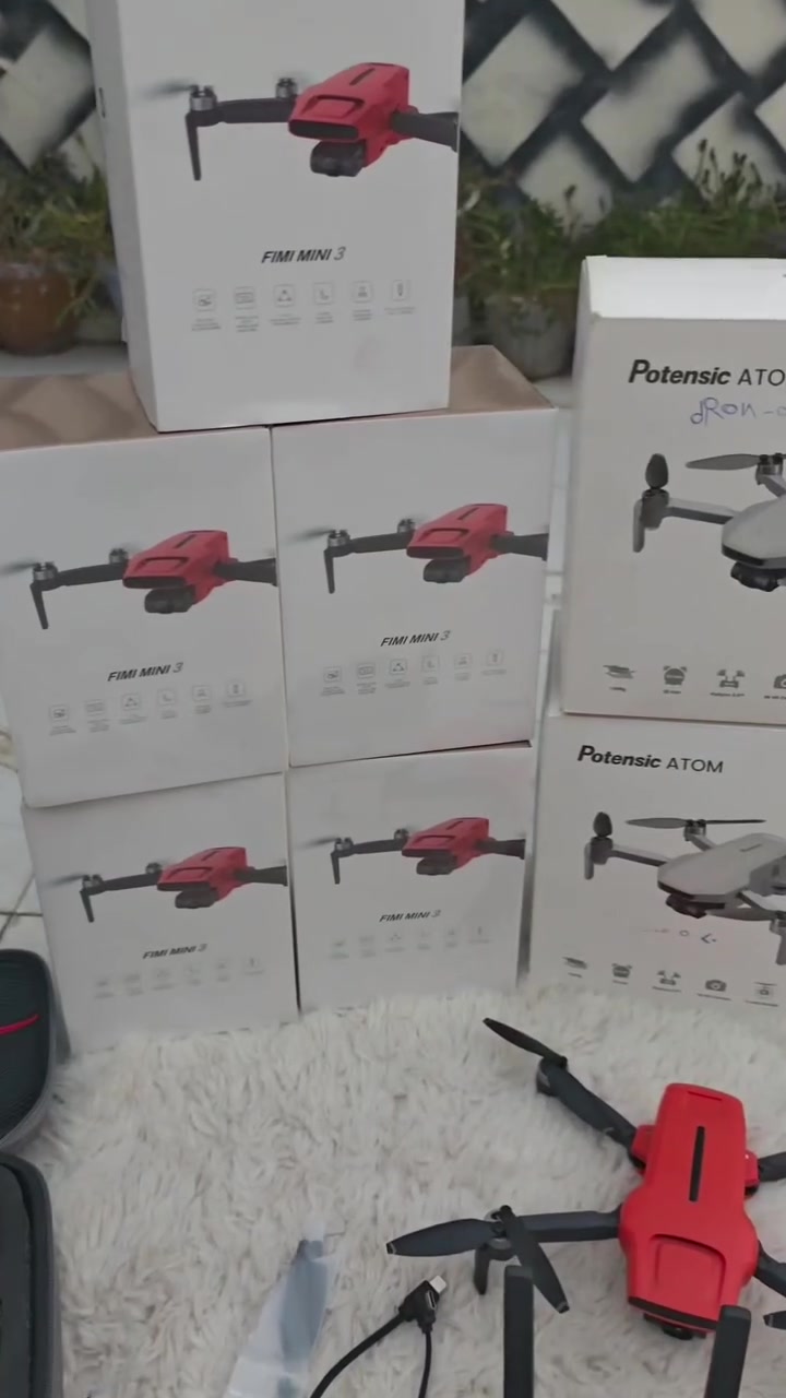 Fimi mini 3 
,وصل وجبه جديد 
للحجز عل واتساب ***********
مكان كركوك 
سعر درون فيمي  400 الف 
واتوم 450 الف .توصيل فقط كركوك موجود .
