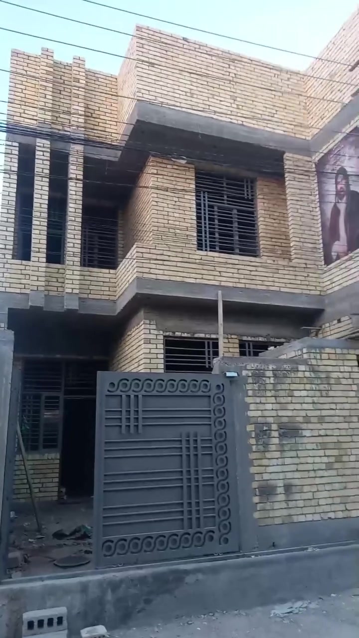 بيت للبيع مساحه 125متر
بيت طابقين قريب على مجمع الديار 
 ***********
