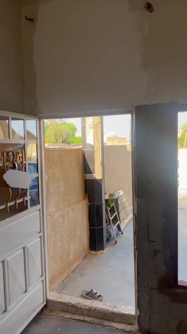 مراحل العمل مخشن عام +طلس عام وسنفره وصبغ
***********
