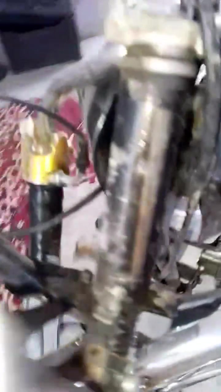 سلام عليكم الله يجفيكم شر سويت حادث وبيعه هيجي شلامجه 23 وكاله نوار باشه كمرك مدفوع دراجه مابيه شي مقدم ماشه وفافونه بس وبليته ظاعت بلحادث وسلندر مكسور فقط غراض كله اصلي نامه مكاني نجف حط سعر قيم بليرضه بي الله رحملله والديكم شراي خاص او تصل ***********
