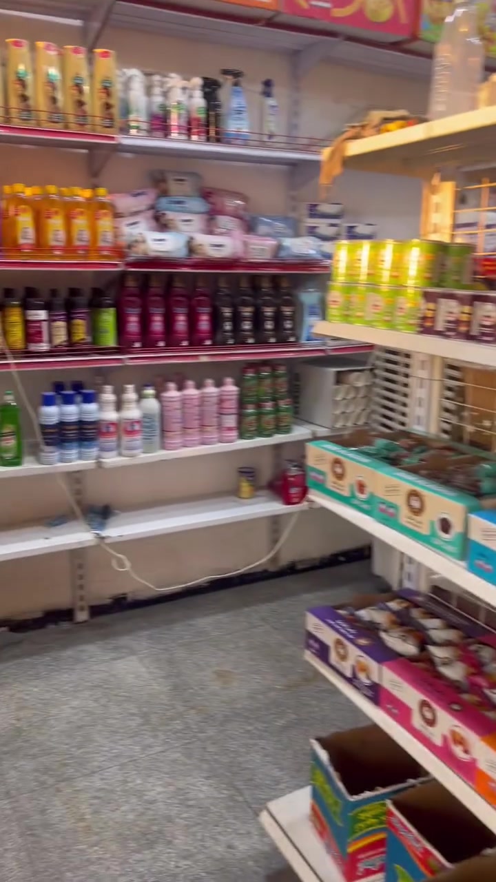 أسواق للبيع بغداد البلديات شارع المصرف بدايت الشارع المصرف  الحال يستفسر *********** واتساب
