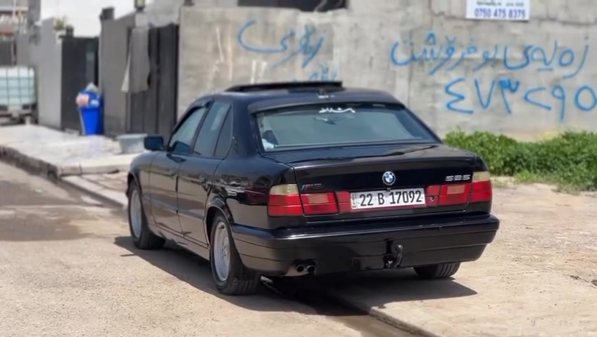 ماشاالڵە لەماڵی هەموو لاێک bmw520 سلایت 4جام کارەبا بێ لێدران پشت و پێش کەپس   تەبرید   بێ تەقەو ڕەقە  سەنەوی نوێیە تا2030 فەحسو هەزەشی نوێیە   نرخ 53$بۆزانیاری زیاتر ***********

