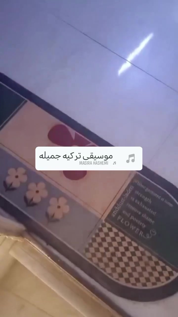 شقه موئثثه للجار الدوره خلف كليه دجله غرفتين نوم صاله مطبخ حمام طالبات او عائله استفسار ***********
