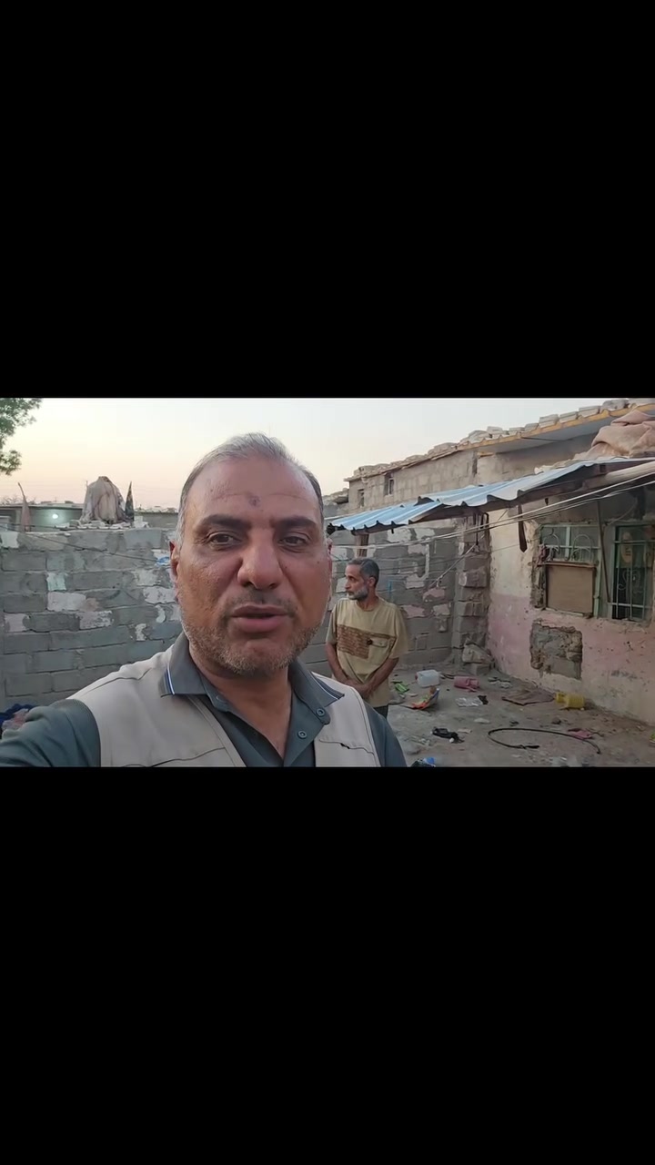 مناشدة انسانية 
تقربوا الئ الله بهذه العائلة المسكينة 

كلنه الله منعم علينة بالسكن وفراش نظيف تتوسد راسك بيه 
هذه العائلة محرومة من ابسط حقوقه وهو السكن نريد نفزع الهم فزعه حسينة وعباسية وتوفر الهم هذا السكن للتبرع الاتصال بالرقم الظاهر 
***********
