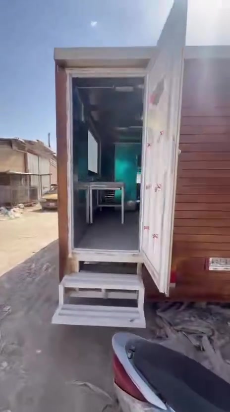 سيارة متنقلة • مجمدة بالكارتونة • ميز بيع مرمر