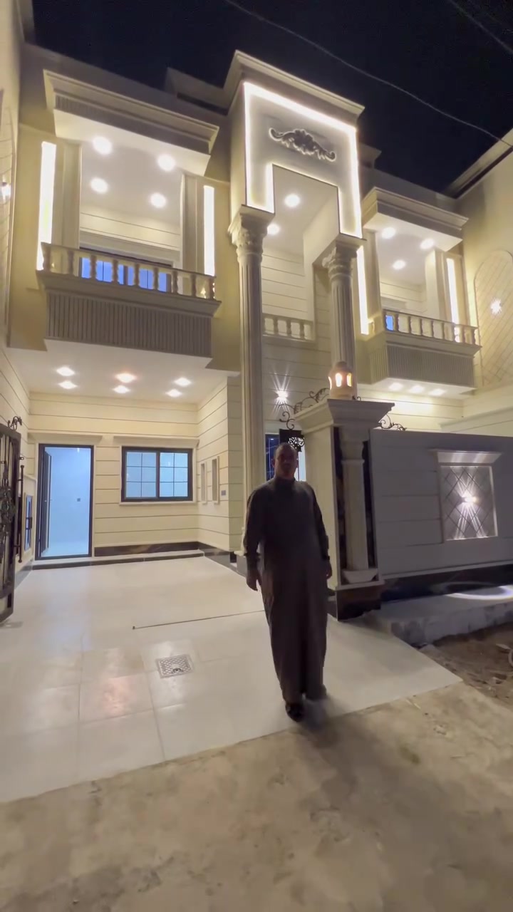 🏡 دار للبيع – شغل ملكي وفخامة بكل التفاصيل
📍 تكريت | الديوم | منطقة التوحيد 🚩

📐 المساحة: 200 م²

📏 الواجهة: 10 م

📏 النزال: 20 م

🛣️ عرض الشارع: 15 م

✨ مواصفات الدار:

▪️ 4 غرف نوم

▪️ صالة في الطابق الأرضي وصالة في الطابق العلوي

▪️ استقبال

▪️ مطبخ

▪️ سحب مغربي ملكي

▪️ واجهة حجر أنيقة

▪️ بناء وتشطيب فول الفول – شغل ملكي

▪️ موقع مميز جداً وقريب من المدرسة

▪️ الخدمات كلها قريبة منك

⭐ دار جاهز للسكن بموقع حيوي وتشطيب راقٍ، فرصة تستحق المشاهدة!

📞 للاستفسار والحجز:

***********

🏢 مكتب الأمين للعقار – على شارع 60

#دار_للبيع #تكريت #الديوم #منطقة_التوحيد #عقارات_تكريت #مكتب_الأمين_للعقار
