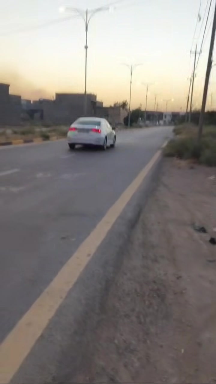 بسم الله الرحمن الرحيم
ليوم جايبلكم قطعه كلش حلوه وموقها يخبل 
ومساحتها800 متر واجهة  35 متر سند زراعي 25  بأسم صاحبها كبل يحولك  ونزالها22متر موقها صلاح الدين قضاء بلد   بشارع حولي لبعنون بصف حي الكرار الجديد📍قريبه كلش عل شارع صايره ثاني قطعه ومسيجه بلوك وبيه كهرباء ساحبلها وبيها بير داكله يعني قطعه كلش  حلوه الاستفسار عن سعرها الاتصال على الرقم*********** 🥇شوف موقها شون حلو كلشي ترهم اتصلو وتدللون🚤 البلداوي للعقار
