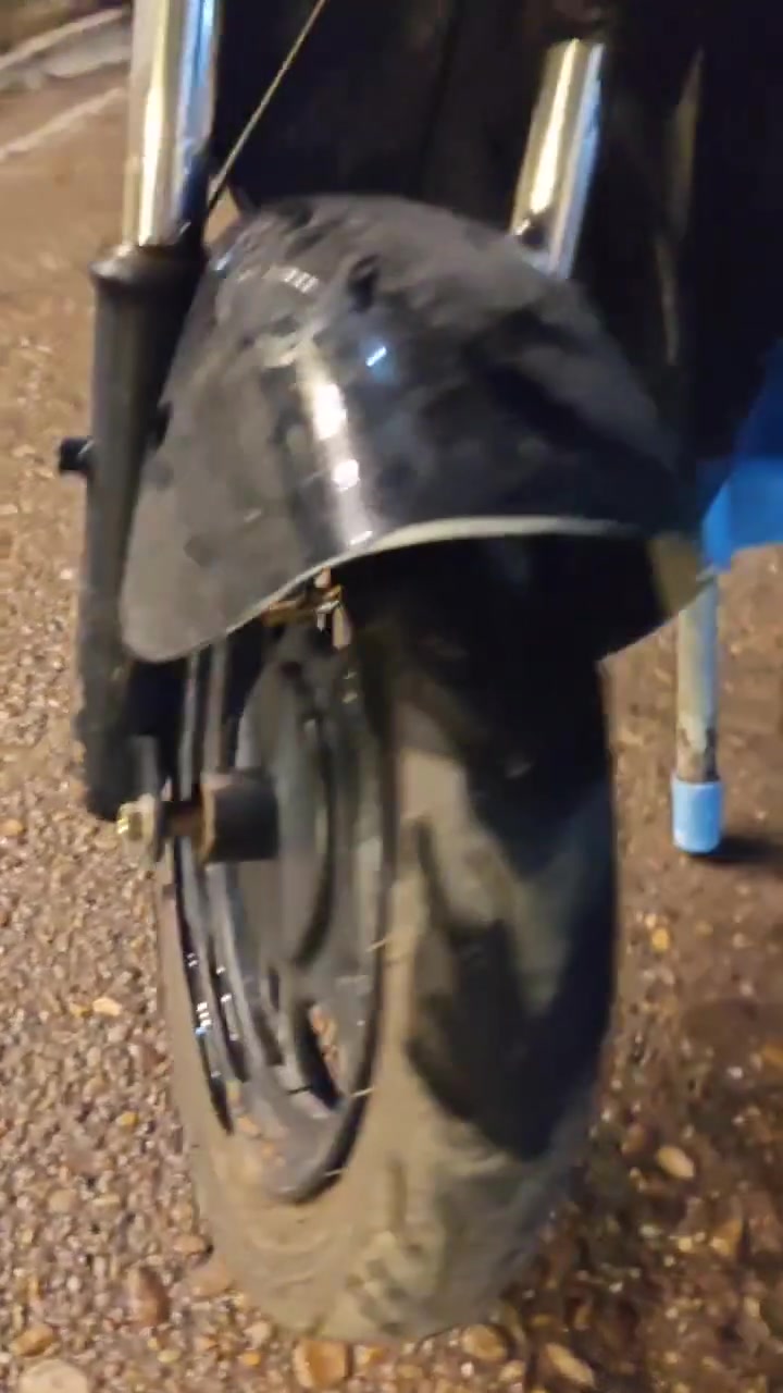 ب60 الف فقط
دراجه شحن نظافه كما موضح في الصور والفيديو كامله بدون اي عطل تحتاج إلى بطاريات فقط .
العنوان: بغداد ـ أعظميه ـ سبع ابكار ـ قرب سوق السمكه
للتواصل والاستفسار واتساب فقط:
***********
...
