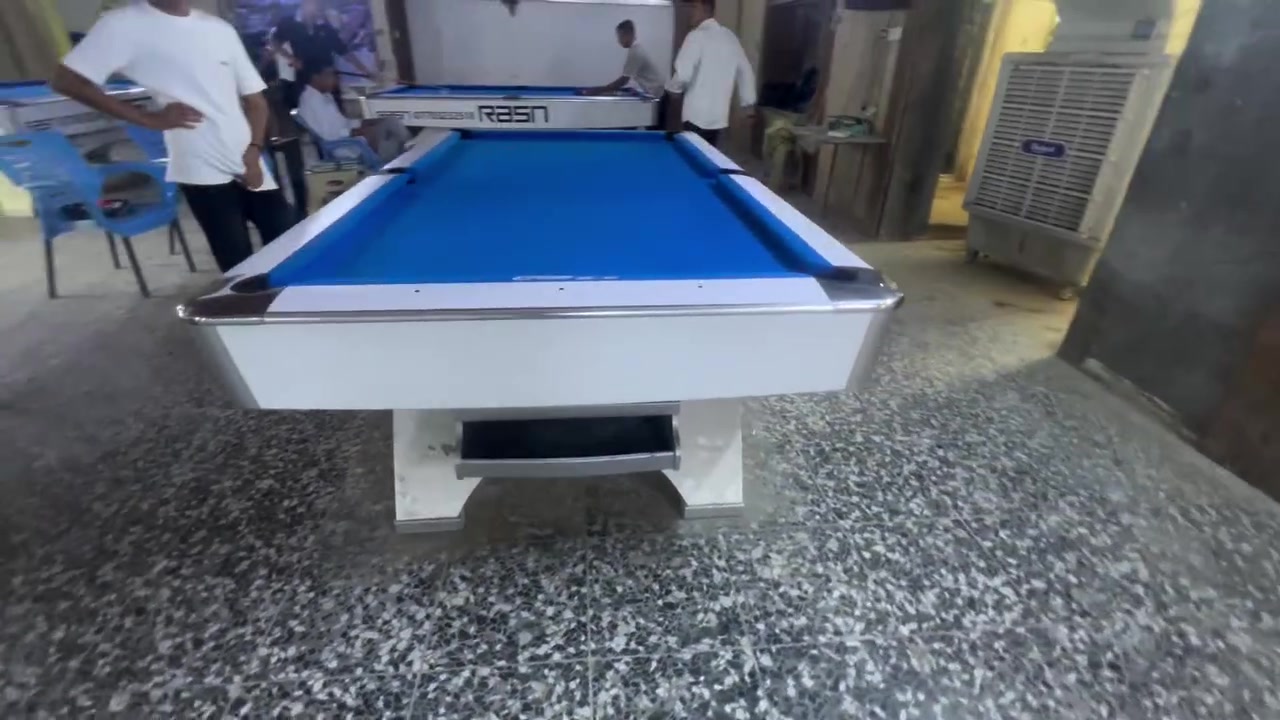 بليارد • طقم ٤ ميز • نظيفه استعمال ٤ أشهر