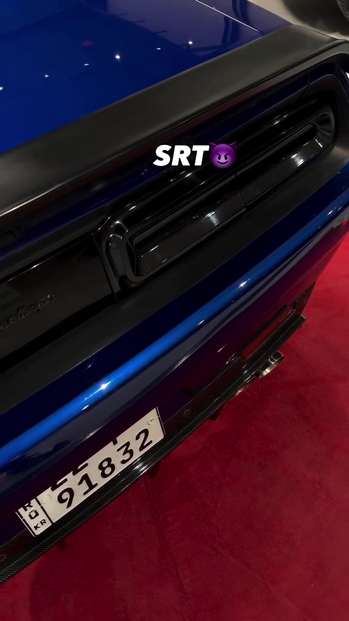 تشالنجر SRT • دودج