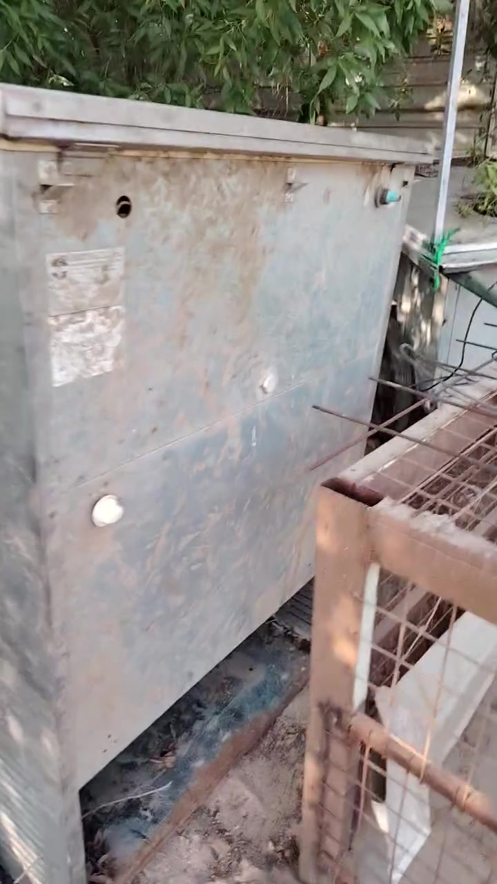 براد شغال بس متروك للبيع الي يريده بخدمته ***********
