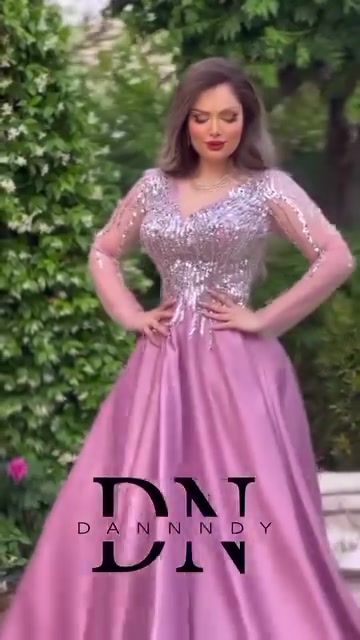 فستان سهرة • قياس ٤٦-٤٨ • ملبوس ساعة