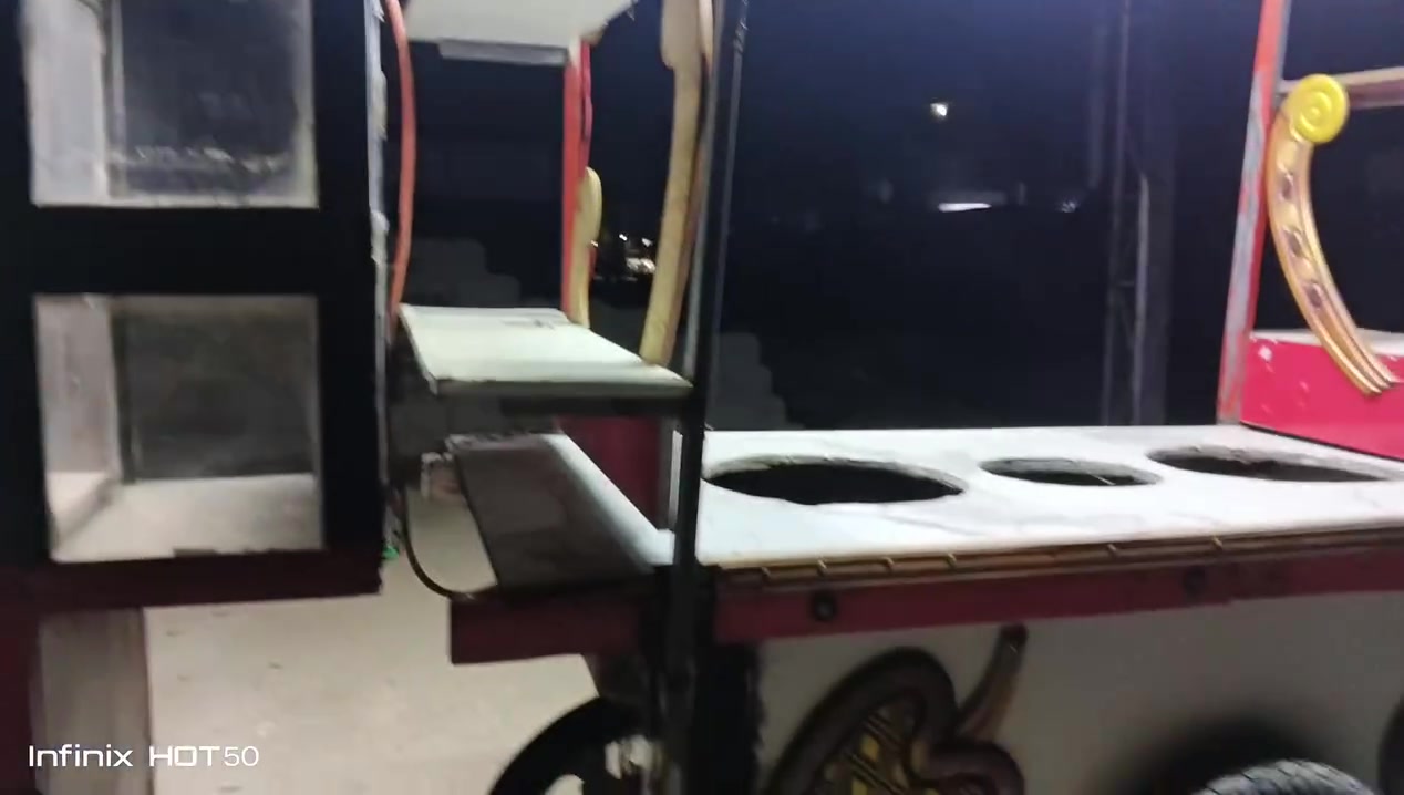 مركبة أخرى • بدون تفاصيل