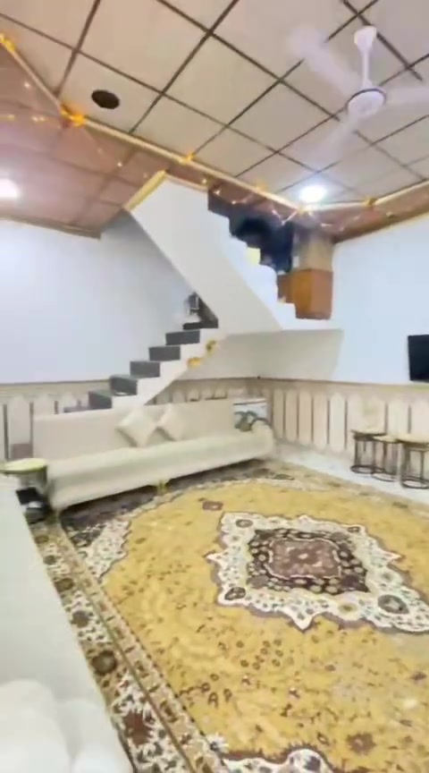 بيت زراعي بحي الندلس مساحته 270 بي غرفتين وصاله ومطبخ وصحيات خارجيه وصحيات داخليه البيت حلوومرتب كله سراميك السعر 50وبي مجال الستفسار ***********
