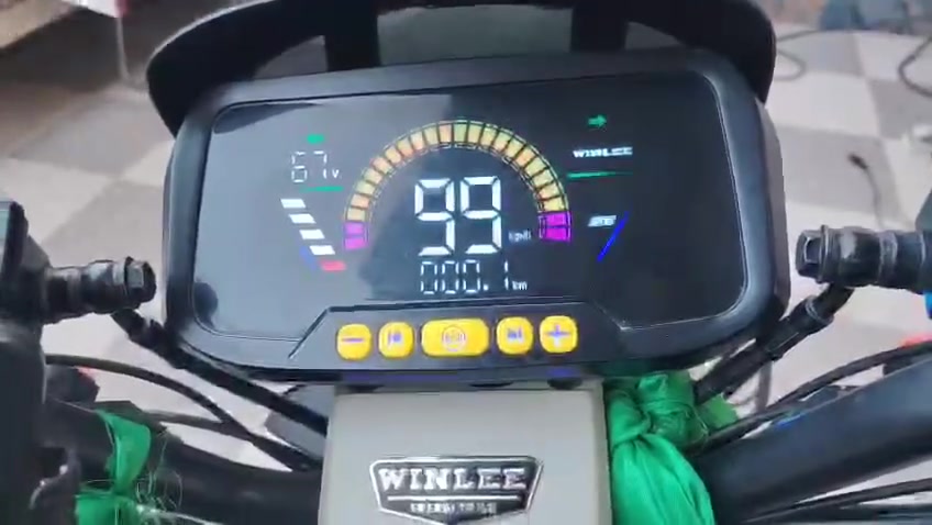 السلام عليكم شباب ماطور شحن R9للبيع بعده جديد
موديل 2026شركة وينلي العالميه ماطور كامل مكمل سويجين وبصمه وكرتات تشغيل 2 العنوان صلاح الدين قضاء بلد السعر 550الف وبي مجال للطيبين الاستفسار ***********
