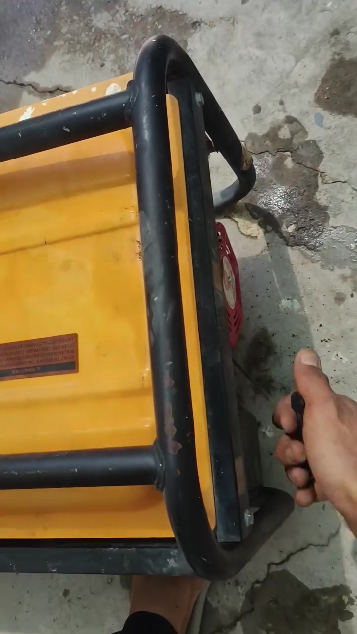 مولده 8 امبير جديده مشتغله فقد 3 مرات ب175 مكان نجف ***********
