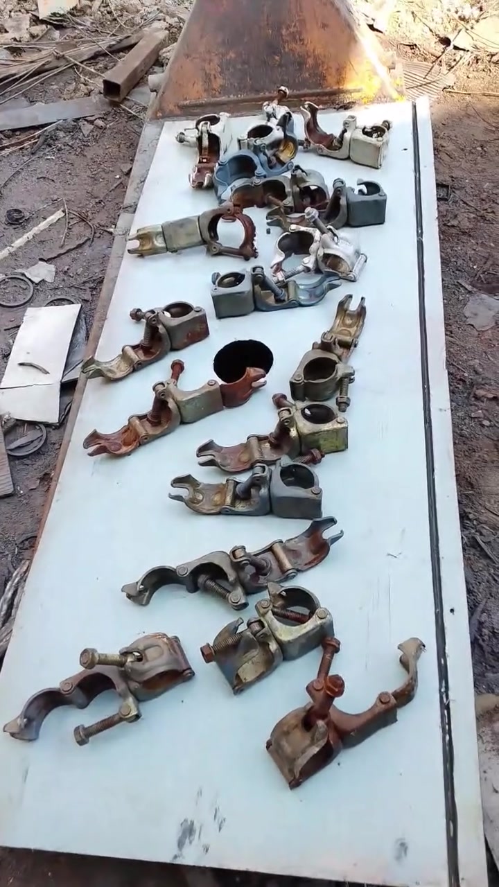 قفايص • سقالات • للبيع