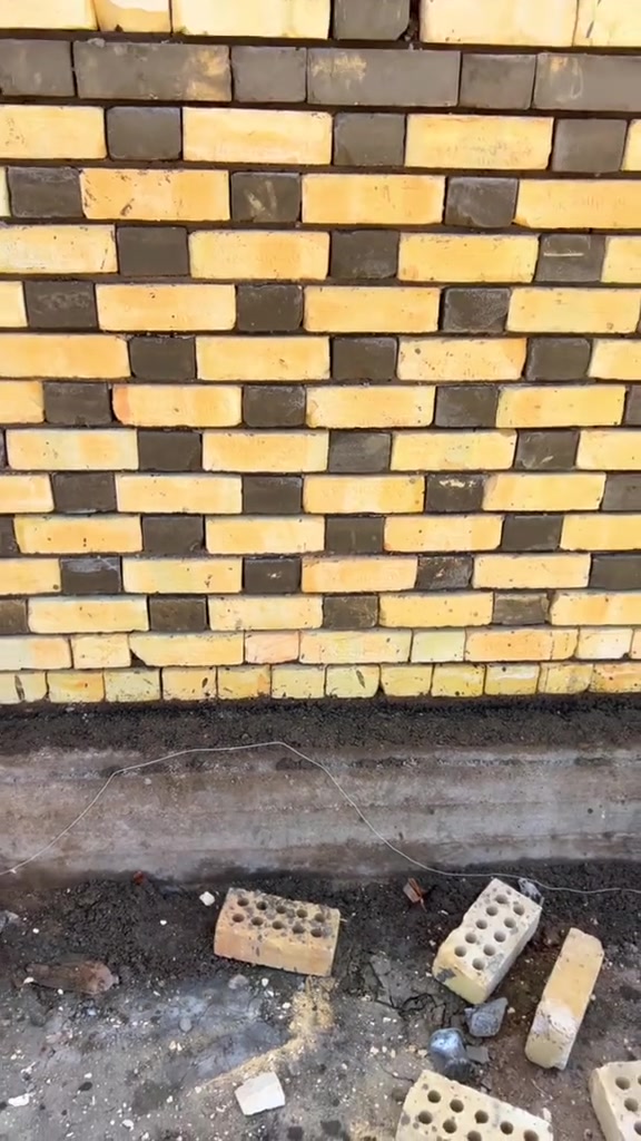 سلام عليكم خلفه بناء شغل درجة اوله تحت اشراف مهندس نشتغل جملونات كرسته وعمل وقصاد أيضا جميع أنحاء محافظة بابل الاستفسار اتصل على الرقم التالي ***********
