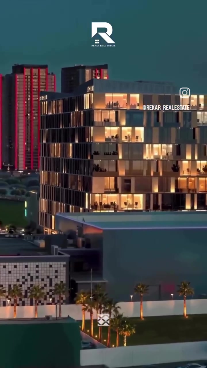 الموقع الأمثل لمكتبك وبراندك العالمي — مشروع أفينو سكوير! 🏢✨
لكل أصحاب الشركات والمشاريع البحثين عن التميز، يقدم لكم عقارات ريكار الفرصة الأقوى في أربيل:
 🏗️ المشروع: 3 بنايات تجارية بالكامل (مخصصة للمكاتب والبراندات العالمية).
 🏢 الوحدات: أكثر من 250 أوفيس ومكتب تجاري.
 📐 المساحات: تبدأ من 93 متر إلى 170 متر.
 💰 سعر المتر: يبدأ من 850$ إلى 950$ للمتر الواحد (باستثناء الطابق الأرضي المخصص للماركات، الكافيهات، والمطاعم العالمية).
 📍 الموقع: داخل أربيل أفينو، بجانب حديقة عنكاوة (10 دقائق فقط عن مطار أربيل الدولي).
⚠️ العدد محدود جداً!
💬 للمزيد من التفاصيل وحجز مكتبك، اكتب “أفينو” في التعليقات أو تواصل معنا عبر الواتساب:
📞 واتساب: ***********
#Erbil #AvenueSquare #ErbilAvenue

