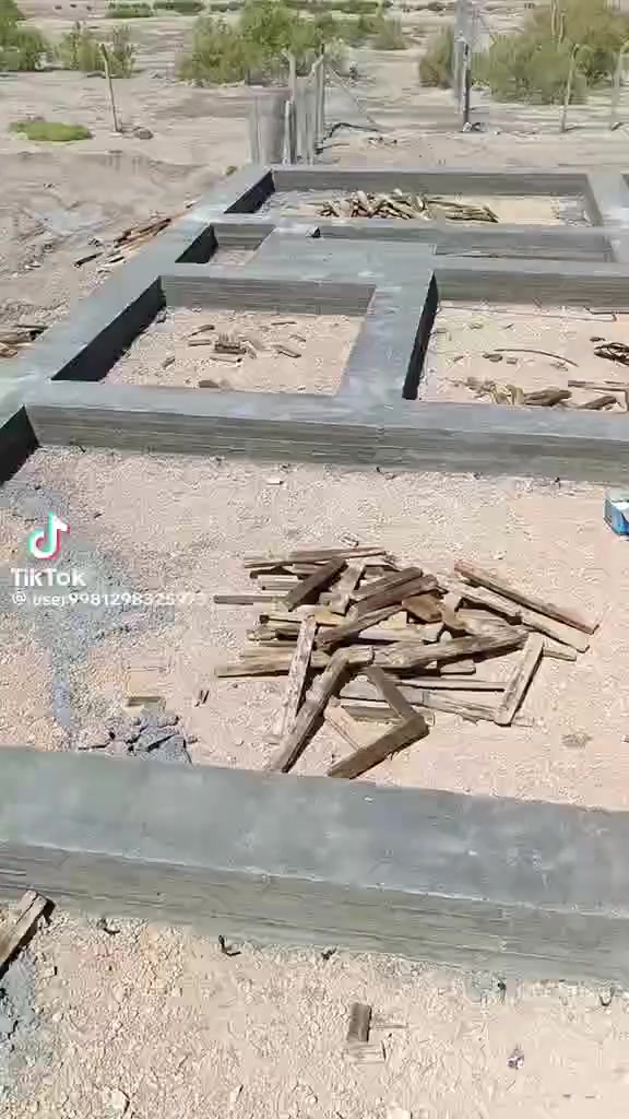 بسم الله الرحمن
يوجد لدينا كادر مختص بعمل الاسطح والخرسانات الارضيه وكل مايتعلق بلنجاره والحداده الهاتف ***********
