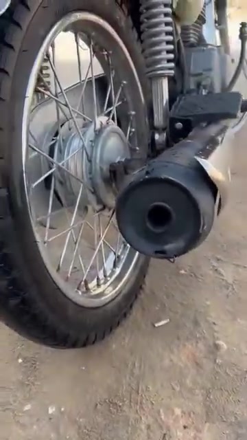 سلام عليكم شبابنه طيبه عندي اربعه كير ارشا لون ستيل صولي خمسه أوراق موديل 16 دراجه كامله على اخر حبايه مثل مامواضح بل صوره دراجه معوزها شي سعرها 380 بيها مجال مكاني كربلاء حي شهداء الموظفين تواصل فقط على رقم واتساب ***********
