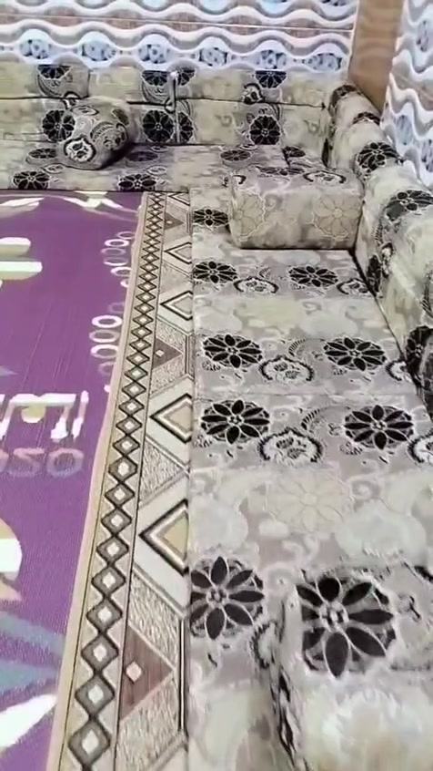 ديوان للبيع نضيف وما صار هواي مت مشتري الاتصال 
***********
