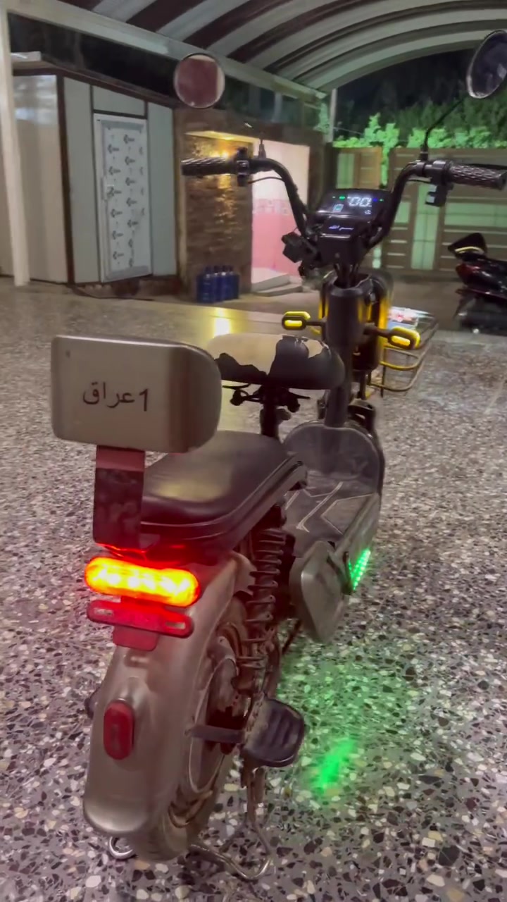 دراجة شحن حجم 14 الدراجة كلهة بلاد بطاريات و كفرات و ما بيها اي نقص رايدهة ب 650 و بيهة مجال حگ الجية مكاني بغداد التاجي تجي تاخذهة من باب البيت رقم التواصل *********** موجود واتساب
